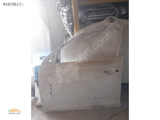 SKODA RAPİD SOL ÖN KAPI - ÜNALLAR OTO YEDEK PARÇA'DA MEVCUT