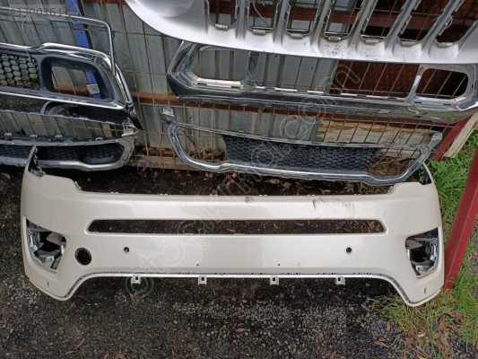 Jeep Compass yeni model ön Tampon üst