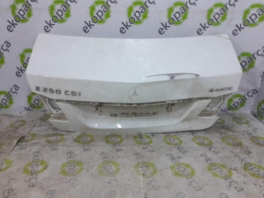 MERCEDES E SERİSİ 2009 2016 W212 BAGAJ KAPAĞI A2127570035