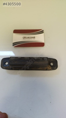 Toyota Yaris 2012 bagaj kapağı açma düğmesi