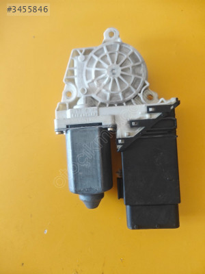 9776-105402-301 Volkswagen Golf 4 ön cam motoru