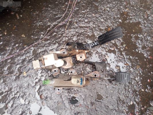 RENAULT CLİO 4 PEDAL SET SÖKME