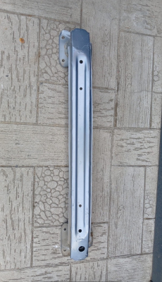 Çıkma Toyota Corolla Arka Tampon Demiri