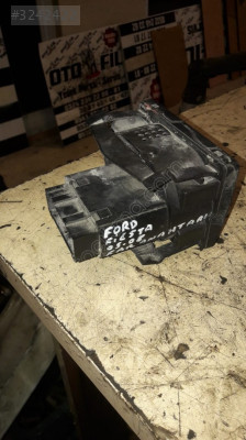 FORD FİESTA 2005-2008 FAR ANAHTARI