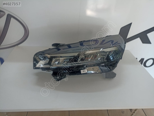 RENAULT CLİO 5.5 SOL FAR ORİJİNAL ÇIKMA YEDEK PARÇA