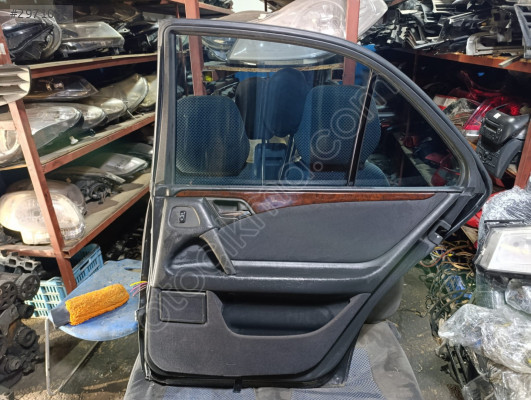 MERCEDES E220 W210 KASA SAĞ ARKA KAPI DÖŞEMESİ HATASIZ