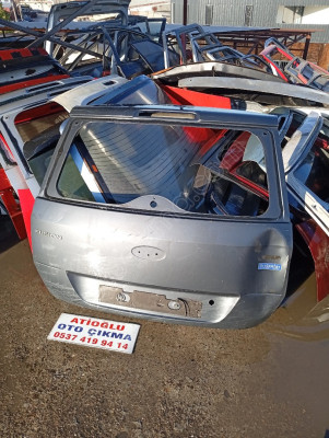 Ford Fusion Arka Bagaj Kapısı 2005-2011