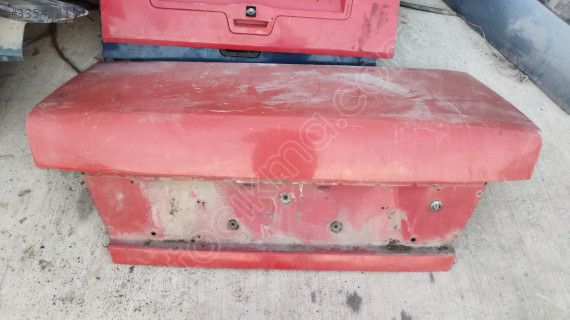 Hyundai excel bagaj kapağı kırmızı