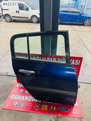 RENAULT MEGANE 2 SAĞ ARKA KAPI HATCHBACK DOLU HATASIZ ORJİNAL