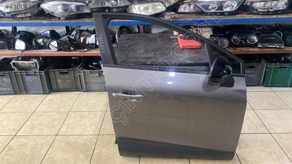 RENAULT CAPTUR SAĞ ÖN KAPI