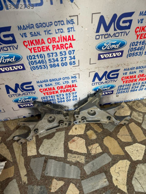VOLVO S90 FİBER SAĞ SOL ÇAMURLUK BRAKETİ 31447898-31447897