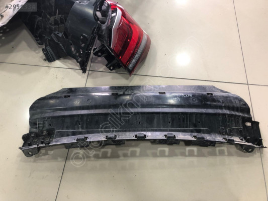 BMW 5 SERİ F10 ARKA TAMPON ORTA BRAKET 51127299970