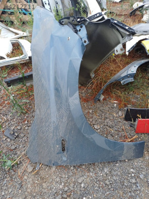 FİAT EGEA SAĞ ÇAMURLUK ÇIKMA ORJİNAL FÜME RENK