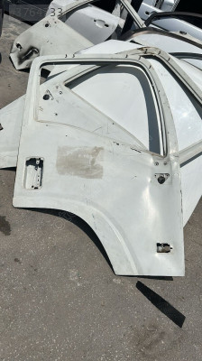 ISUZU ÖN KAPI