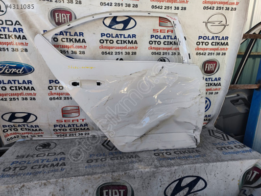 Skoda Octavia sağ arka kapı