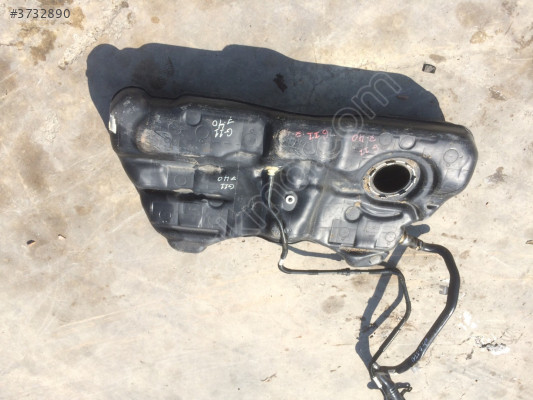 BMW G11 7.40 SERİ YAKIT DEPOSU ORJİNAL