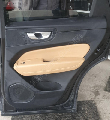 volvo xc60 2023 sağ arka kapı döşemesi (son fiyat)