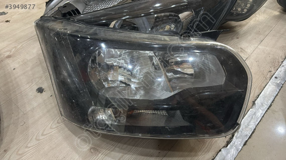 FORD TRANSİT SAĞ FAR