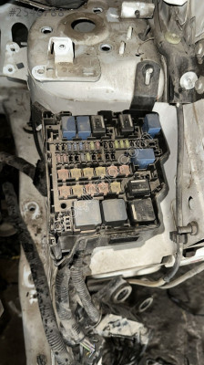 FORD COURİER MOTOR İÇİ SİGORTA KUTUSU BURSA MG