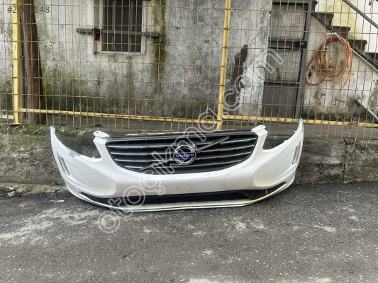 Volvo xc60 ön tampon dolu 2015-2017
