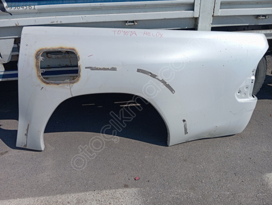2016 2022 Toyota Hilux sol arka çamurluk