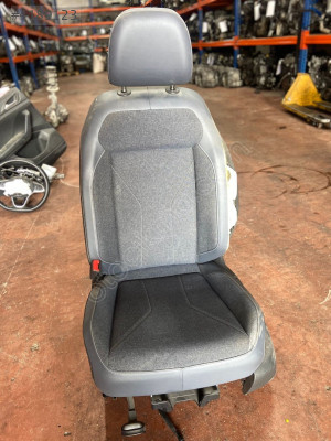 VOLKSWAGEN T-CROSS SOL ÖN KOLTUK