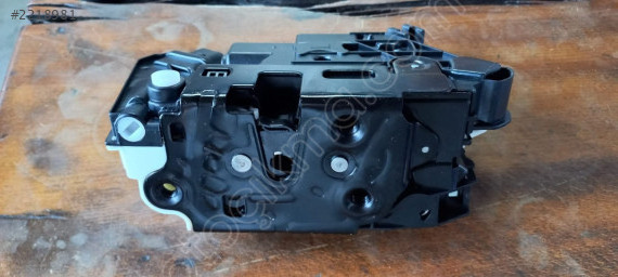 Amarok sol arka kapı kilidi OEM 1S4839015C - 5ND839015 sıfır