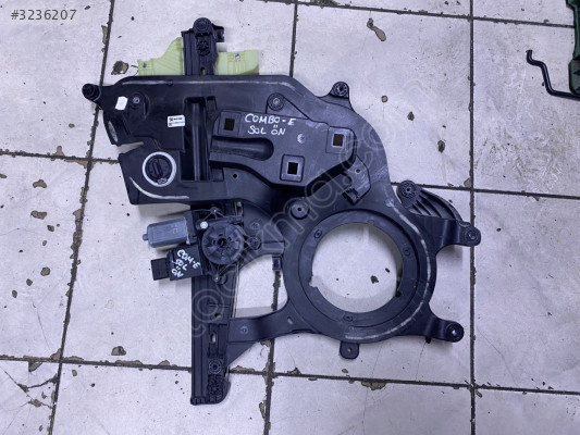 OPEL COMBO E SOL ÖN CAM KRİKOSU ÇIKMA 9840175880 CANCAN OPEL