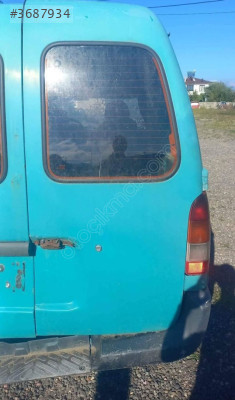 Nissan Vanette Sağ - Sol Bagaj Kapağı