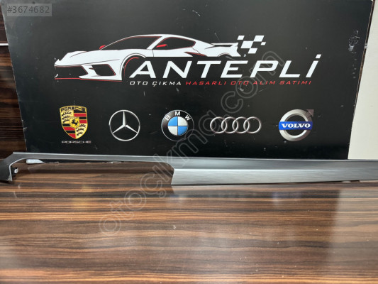 SKODA SUPERB TEYP ÇERÇEVESİ ÇIKMA ORJ