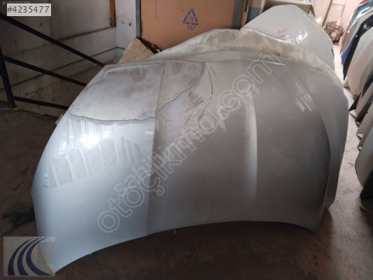 TOYOTA YARIS 2022 ÇIKMA HAFİF HASARLI KAPUT