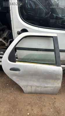 Fiat Albea sağ arka kapı orj çıkma