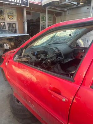 VOLKSWAGEN POLO HB SOL ÖN KAPI 98-01 ÇIKMA ORJİNAL