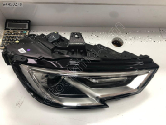 AUDİ A3 2017-2020 ORJİNAL SAĞ FAR