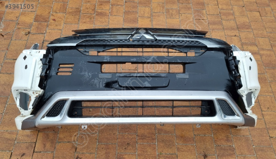 MITSUBISHI OUTLANDER ÇIKMA ORJİNAL ÖN TAMPON