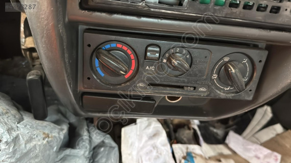 FORD RANGER 4x2 KLİMA KONTROL PANELİ