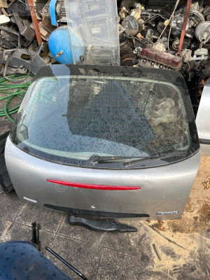 Fiat brava bagaj kapağı