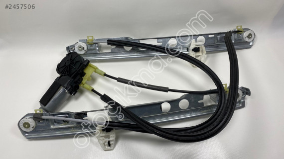 8200325138  SOL ÖN CAM KRİKOSU MEGANE II