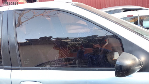 tata indica sağ ön kapı camı