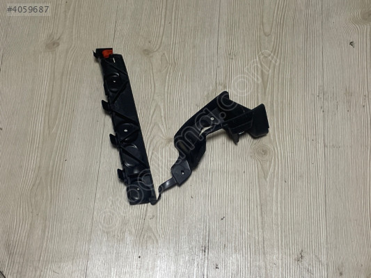 Opel Astra J Hb Sağ Arka Tampon Braketİ