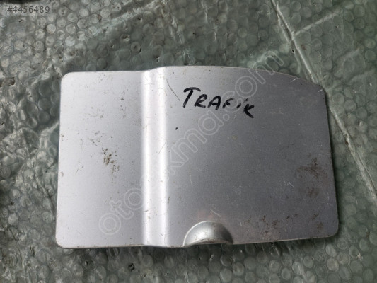 RENAULT TRAFİC 2011 ÇIKMA ORİJİNAL DEPO KAPAĞI