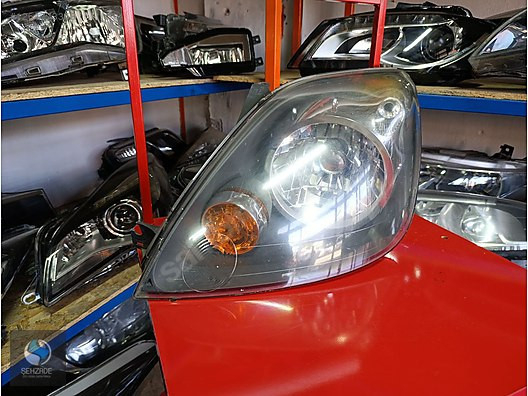FORD FİESTA SOL FAR ORJİNAL ÇIKMA HATASIZ