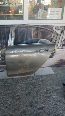 Fiat Egea İçin Çıkma Sol Arka Kapı Parçası