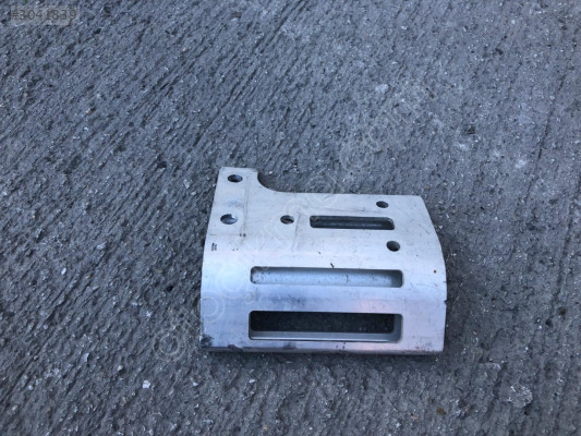 MERCEDES C SERİ W206 ÖN PANEL DESTEK DEMİRİ 2066202801