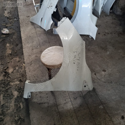 Renault clio 4 sol ön çamurluk