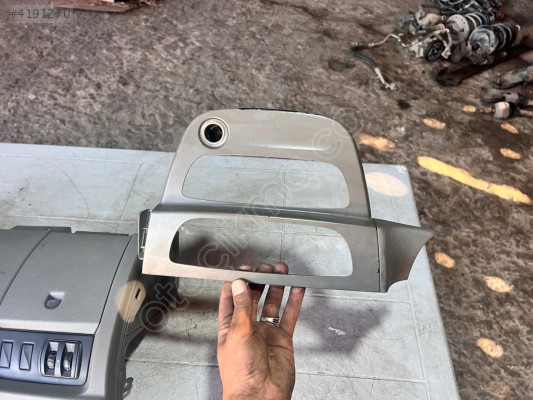 RENAULT FLUENCE TEYP KLİMA ÇERÇEVESİ ORJİNAL