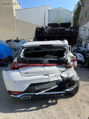 HYUNDAİ İ20 ÖN TAMPON DEMİRİ SÖKME 2021-2024