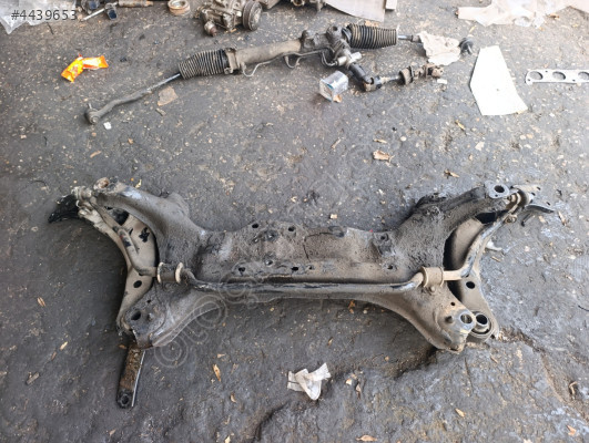 TOYOTA CORONA 98 MODEL ALT TRAVES KOMPLE