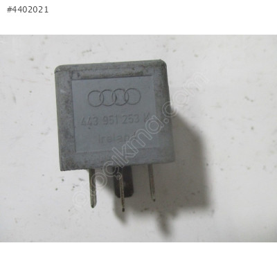 Volkswagen Audi Seat Skoda Röle 443951253K