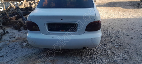 Hyundai Accent arka bagaj kapağı